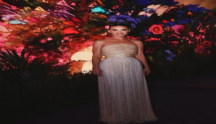 أناقة لا تُقاوم.. كاتي بيري تتألق مرتين في ليلة واحدة بالسعودية