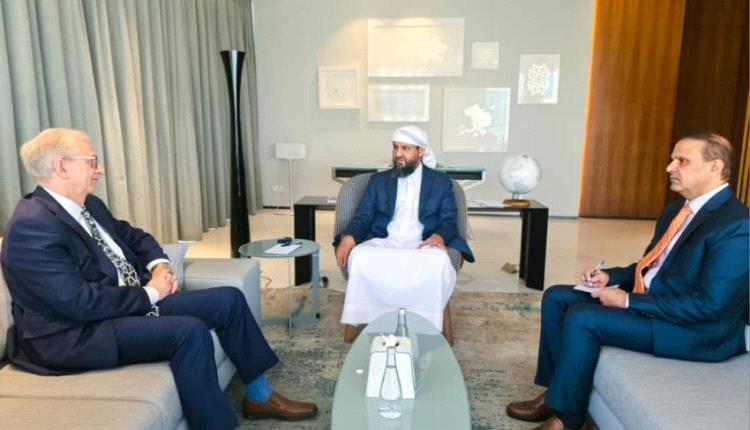 المحرّمي يبحث مع السفير الالماني مستجدات الأوضاع على الساحة الوطنية