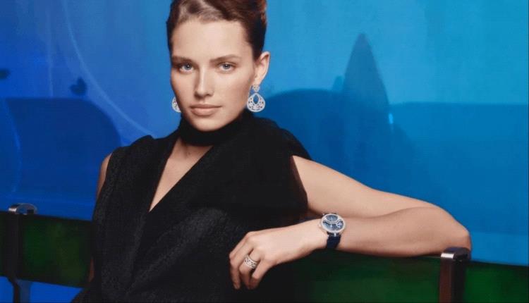 اكتشف الفخامة والابتكار في معرض Van Cleef & Arpels الجديد