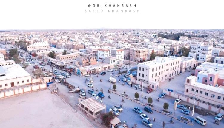 قوات أمنية في مدخل غيل باوزير تمنع مرور المواكب المتجهة إلى المكلا للمشاركة في مليونية الثبات والتصعيد الشعبي