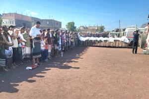 بموكب جنائزي مهيب.. ردفان تودّع كوكبة من شهـ.ـدائها الذين قضوا نحبهم جرّاء القصـ.ـف السعودي في حضرموت