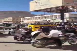 أبناء القطن يواجهون القوات الغازية ويمنعون إنزال صور الرئيس الزبيدي