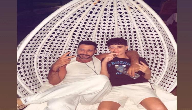أحمد السعدني يشعل مواقع التواصل بظهوره الأول مع نجله ياسين بعد زواجه