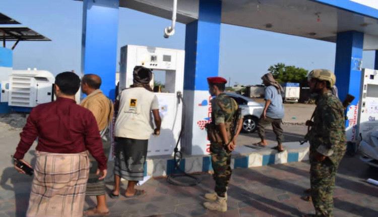 قرارات محافظ أبين تذهب أدراج الرياح..محاط بيع الغاز في لودر ترفع سعره
