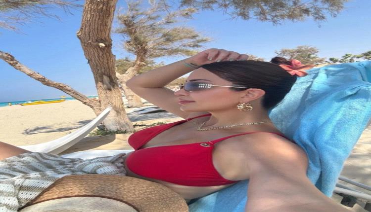 نسرين طافش تستعرض حالتها بعد الطلاق بلغة الموضة بـ 4 لوكات تكسر الصورة النمطية (صور)