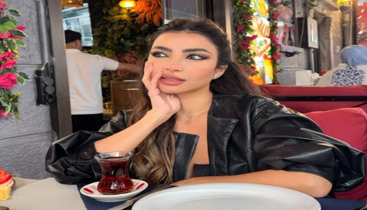 ملكة جمال السعودية مايا الغامدي تخطف الأنظار بظهورها في برنامج «قسمة ونصيب العروس والحماة»
