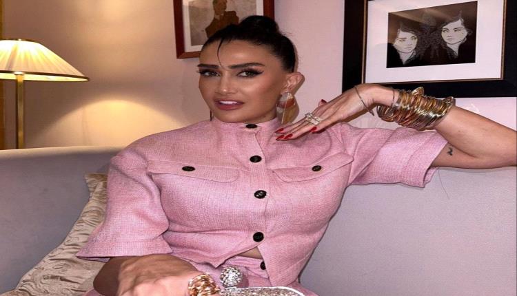 غادة عبد الرازق تضع حداً للتكهنات حول عمرها الحقيقي