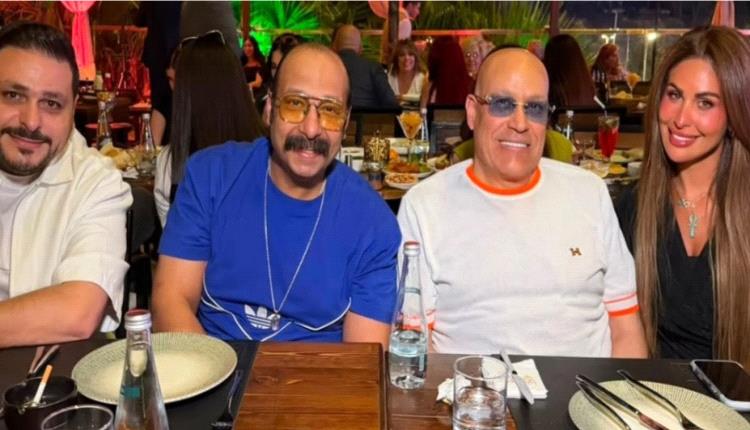 الفنان محمد ثروت يكشف عن الصورة الأولى للفنانة مي سليم من كواليس المسلسل المصري السوري «عيلة تعمل عمايل»