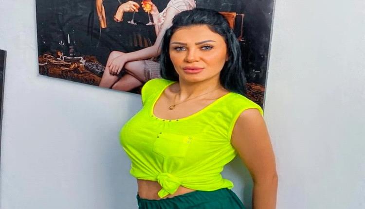 البلوغر منى ممدوح تكسر صمتها وتدافع عن نفسها بسبب فيديو خادش للحياء