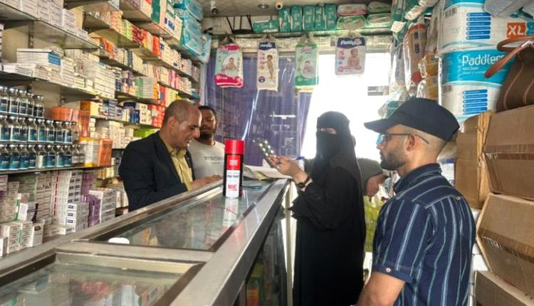 إغلاق 6 صيدليات مخالفة في صيرة بعد ضبط أدوية مهربة ومغشوشة بحملة رقابية مفاجئة