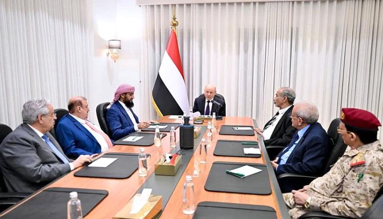 وزير سابق: مجلس القيادة الرئاسي لم يعد يمثل الشعب اليمني
