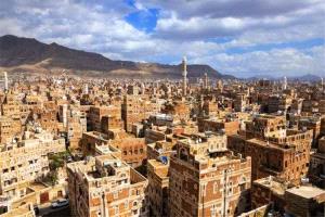 حملة حـ,ـوثية تداهم منزل شيخ قبلي بارز في صنعاء وتقتاده لجهة مجهولة
