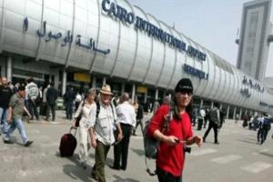 القبض على مدرب مصر فور عودته للقاهرة بسبب ابتزازه لزوجته بصور خاصة
