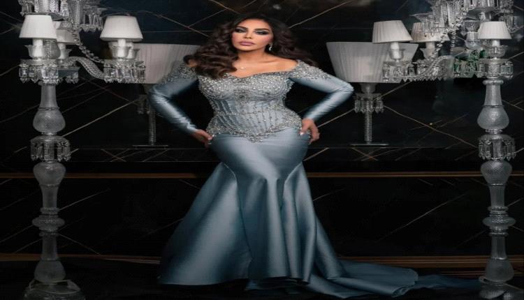 أحلام الشامسي تفرض حضورها بإطلالة فخمة مرصعة بالكريستالات البرّاقة