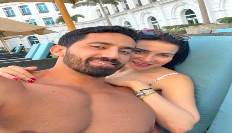 مي عز الدين وزوجها في ظهور لافت يجمع الأناقة والرومانسية