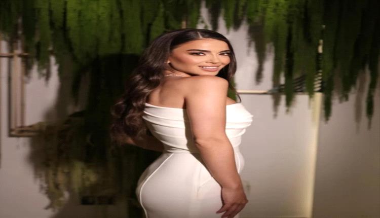 بـ جمبسوت أبيض بتصميم عصري وأنثوي.. مايا أبو الحسن تحتفل بخطوبتها من رجل أعمال مصري (صور)