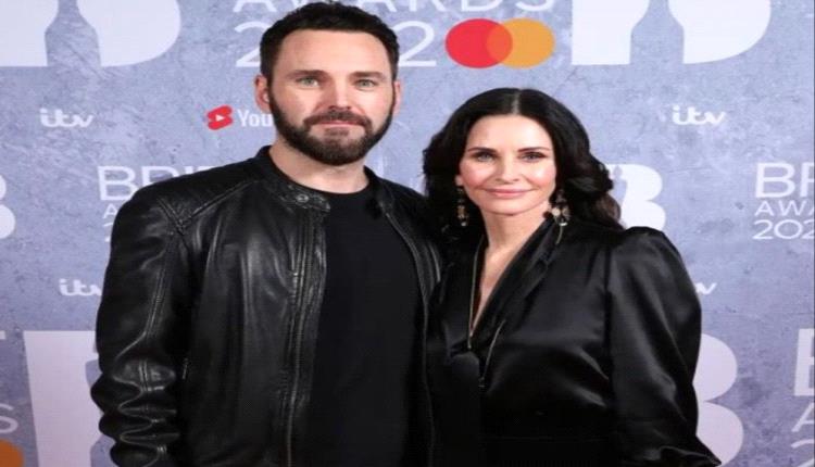 طلاق كورتني كوكس نجمة مسلسل «Friends» بعد قصة حب استمرت ١٠ سنوات بجوني ماكدايد