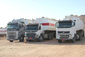 أزمة وقود خانقة تشل الحركة وتوقف الخدمات في حضرموت