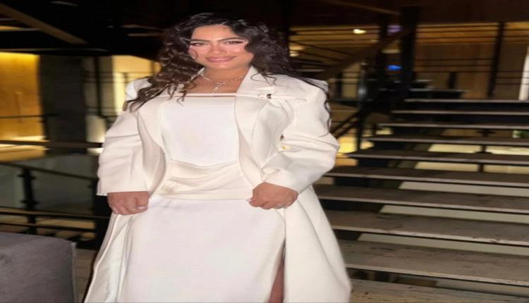 هاجر أحمد توضح موقفها من آراء الجمهور حول دورها في "أب ولكن"