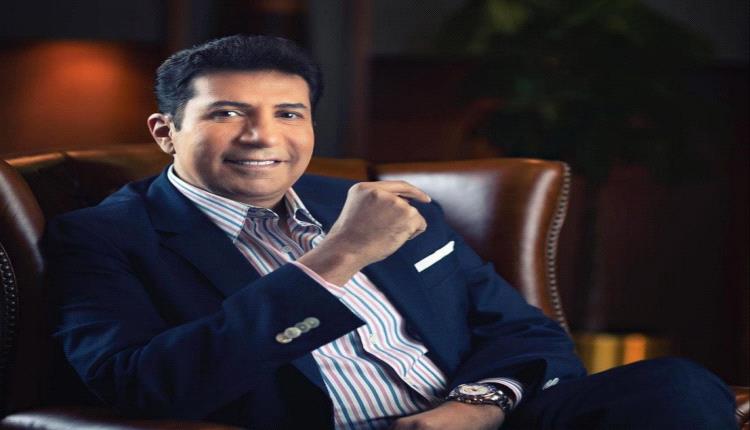 في لحظة صادقة… هاني رمزي يبكي عند استحضار ذكريات والده