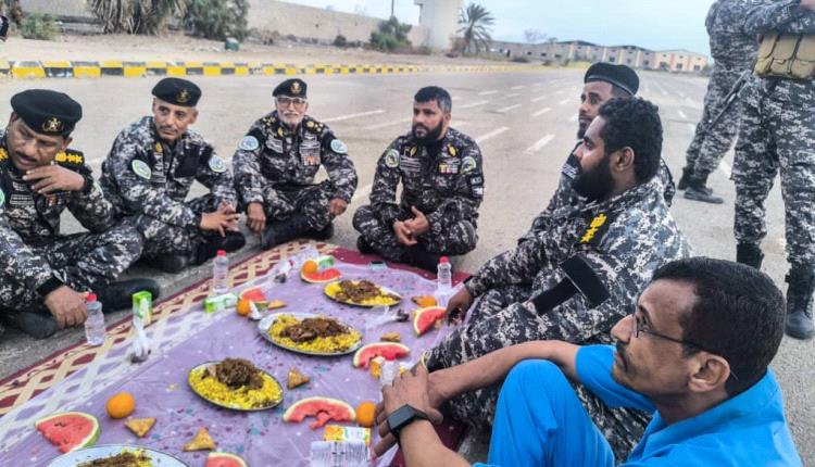 قائد قوات حرس المنشآت وحماية الشخصيات يقيم إفطارا على أرواح شهداء عدن