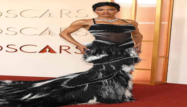 تيانا تايلور تخطف الأنظار بفستان فخم من Chanel في الأوسكار 2026