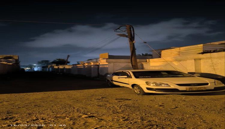 استمرار أعمال صيانة وتشغيل كشافات الإنارة في أحياء خورمكسر