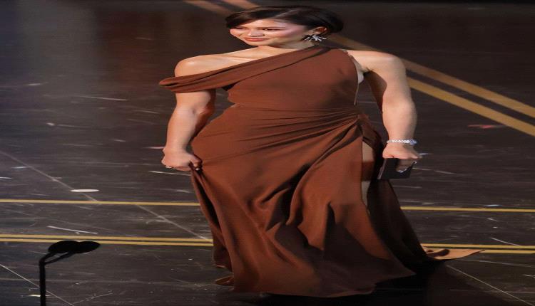 زندايا تتألق بفخامة مجوهرات CINDY CHAO على السجادة الحمراء