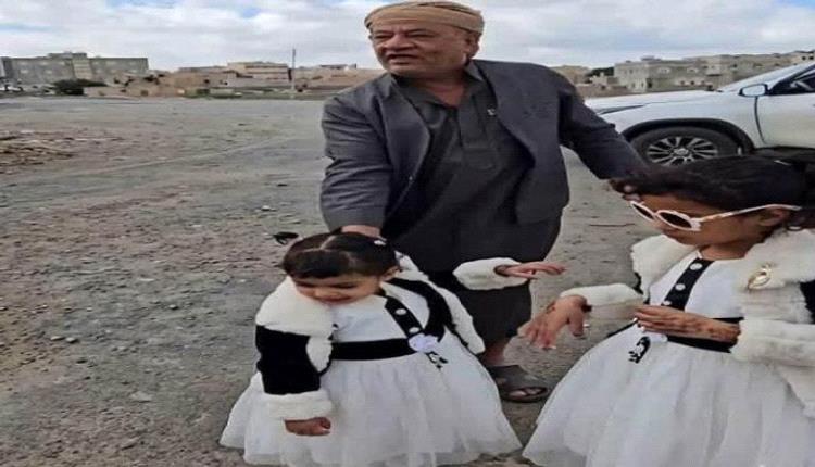 «تحكيم في زمن إرهـ,ـاب الحـ,ـوثي».. يمني يقدم بناته الثلاث مقابل عفو قبلي