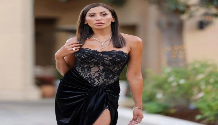 دينا الشربيني تكتشف موهبتها الغنائية مع "أبو" في تجربة جديدة