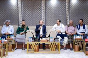 وزير التربية العبادي يشارك في الأمسية الرمضانية المنعقدة برئاسة دولة رئيس الوزراء شائع الزنداني بعدن