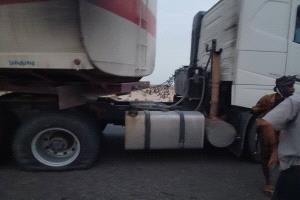 الأجهزة الأمنية بأحور تضبط متهماً بإطلاق النار على قاطرة وقود خلال نصف ساعة