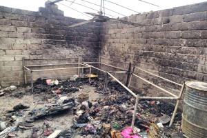 حريق ضخم يلتهم احد المنازل في مديرية الخوخة