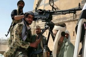 سقوط قتـ,ـلى وجـ,ـرحى في اشتـ,ـباكات عنيفة بين القبائل والحوثيـ,ـين في هذه المحافظة!