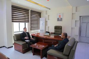 وزير الاتصالات يبحث مع مدير مكتب المبعوث الأممي إلى اليمن مستجدات الأوضاع في اليمن وتعزيز التنسيق لدعم الاستقرار