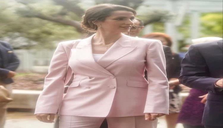 الأميرة رجوة الحسين تتألق بأسلوب البليزر وتقدم أناقة ملكية عصرية ومتجددة