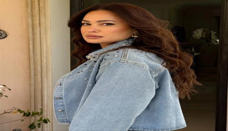 زيارة مليئة بالمشاعر… هند صبري تعود إلى تونس بعد فقدان والدتها