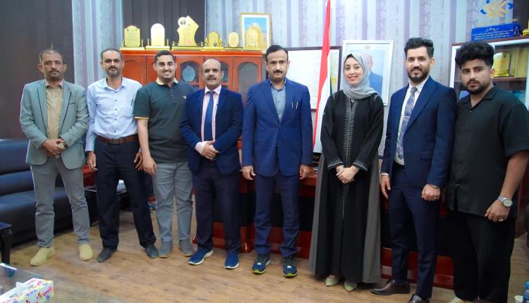 مؤسسة فريدريش إيبرت تلتقي محافظ شبوة لتعريفه ببرامجها، وتثمّن إشادته ببرنامجها الحالي للخطاب السياسي للشباب القيادي