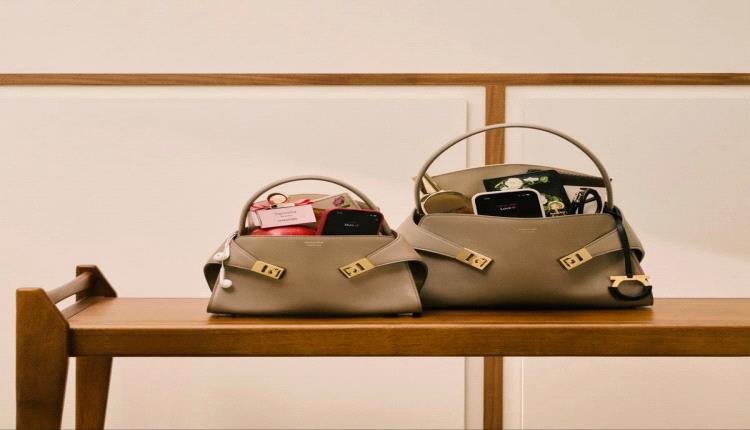 حقيبة Ferragamo Hug Bag تجسد الحِرفية والإبداع وتكرّس إرث الدار العريق في عالم الموضة