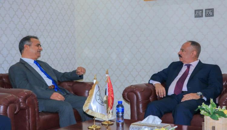 وزير النقل يبحث مع السفير الليبي تعزيز التعاون المشترك في قطاع النقل