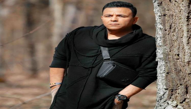 محمد فؤاد يلتزم الصمت وسط جدل واسع حول انفصاله عن زوجته وزواجه بأخرى