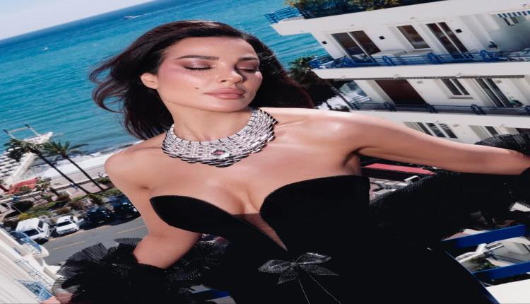 نادين نسيب نجيم تتألق بفستان مكشوف وتنسّق قلادة مبهرة من Marli New York تخطف الأنظار
