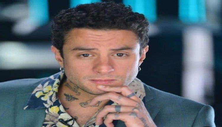 أحمد الفيشاوي يثير الجدل بصورة مع فتاة ورسالة غرامية.. من هي كاميلا ملكته الصغيرة؟