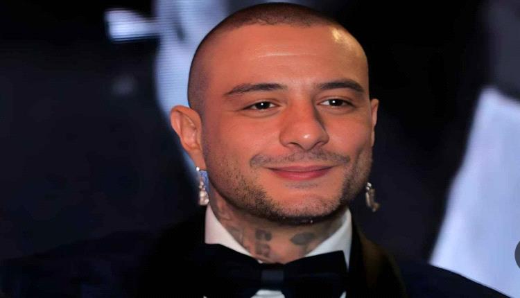 أحمد الفيشاوي يفاجئ الجمهور بصورة لوالديه الراحلين ورسالة مؤثرة