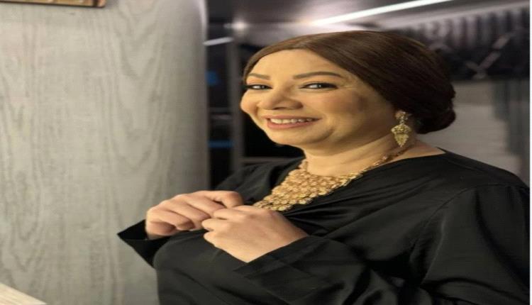 «لا أؤيد عمل المرأة».. انتصار تثير الجدل ومنى الشاذلي ترد