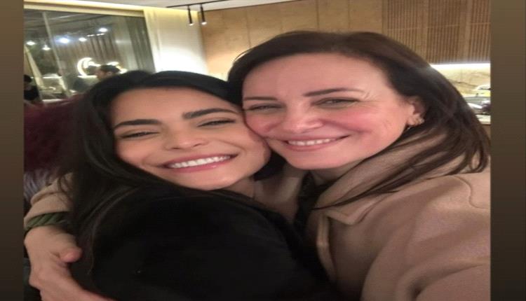 «أحلى نرجس في حياتي».. أسماء جلال ترد على معايدة ريهام عبد الغفور بطريقة طريفة