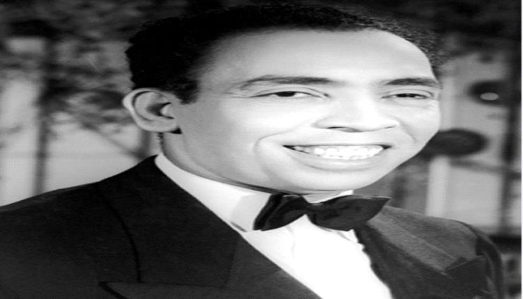 في ذكرى رحيله.. من منادي أقمشة وسائس سيارات لأسطورة الكوميديا إسماعيل ياسين