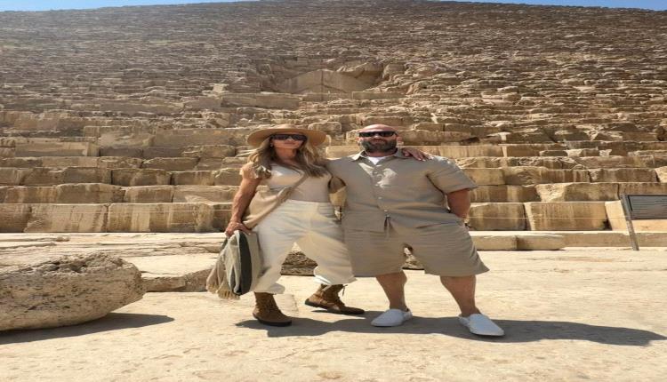 من الأهرامات وأمام« أبو الهول».. جيسون ستاثام يوثق زيارته لمصر وسط تفاعل واسع(صور)