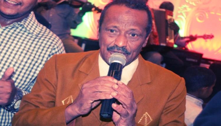 من «أقدار» إلى «عزيز أنت يا وطني».. وفاة الفنان السوداني مجذوب أونسة بعد حادث أليم