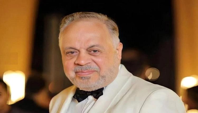 لأنه انتهك حرمة الموت.. أشرف زكي يشكو مذيعاً لـ"الإعلاميين" بعد تكرار ظهوره في جنازات الفنانين!